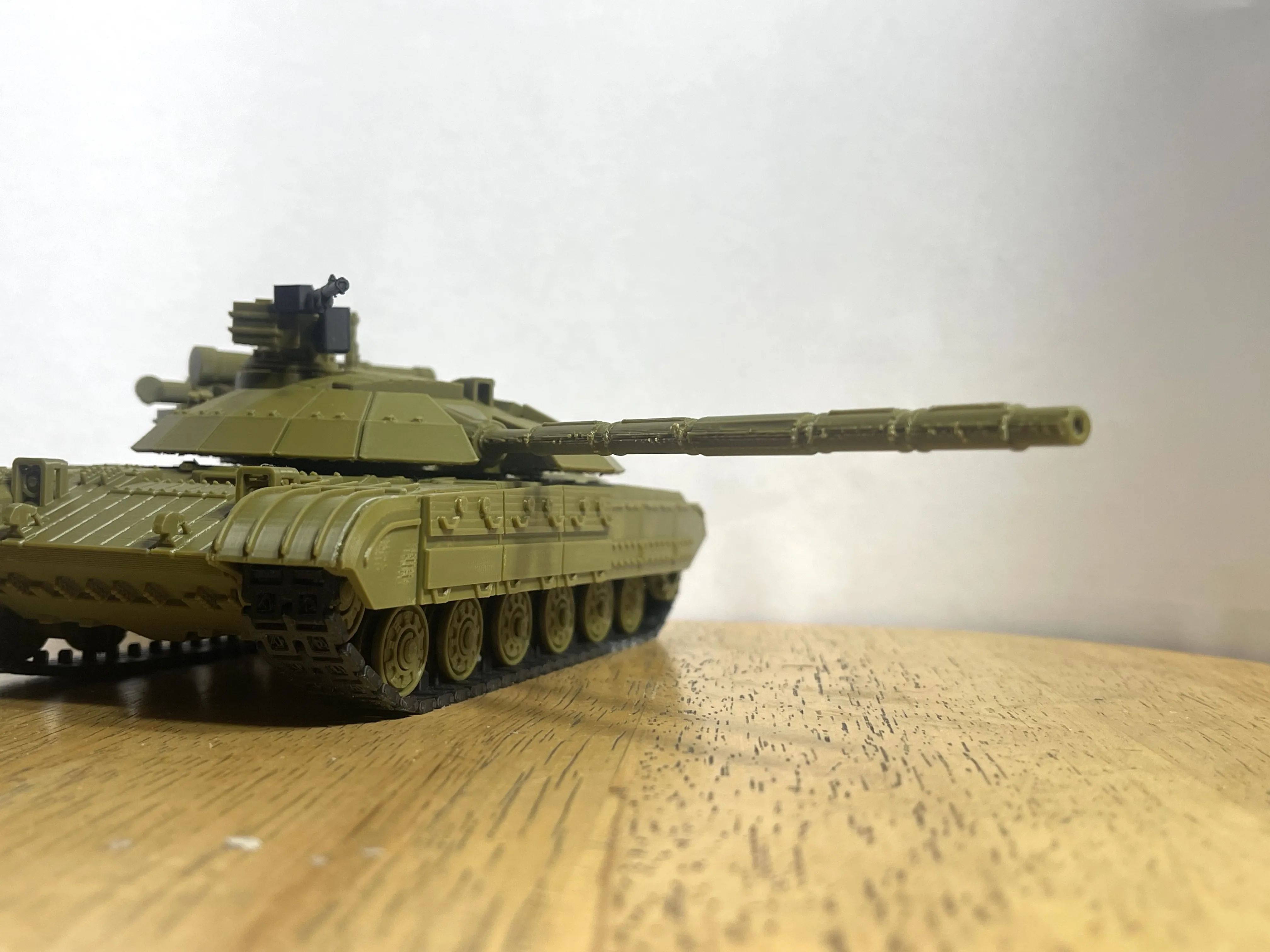 1/35 ტ-64BM Bulat ტანკის მოდელი thumbnail 3